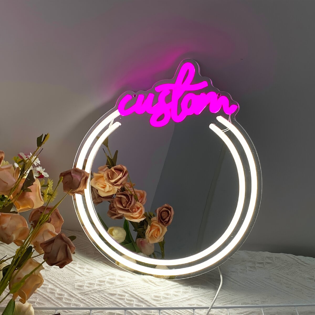 Niestandardowe neonowe znaki l – Makeup Beauty Lounge recenzja i cena